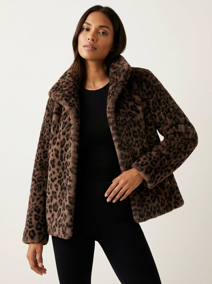 Elena Chaqueta de peluche para mujer con estampado de leopardo