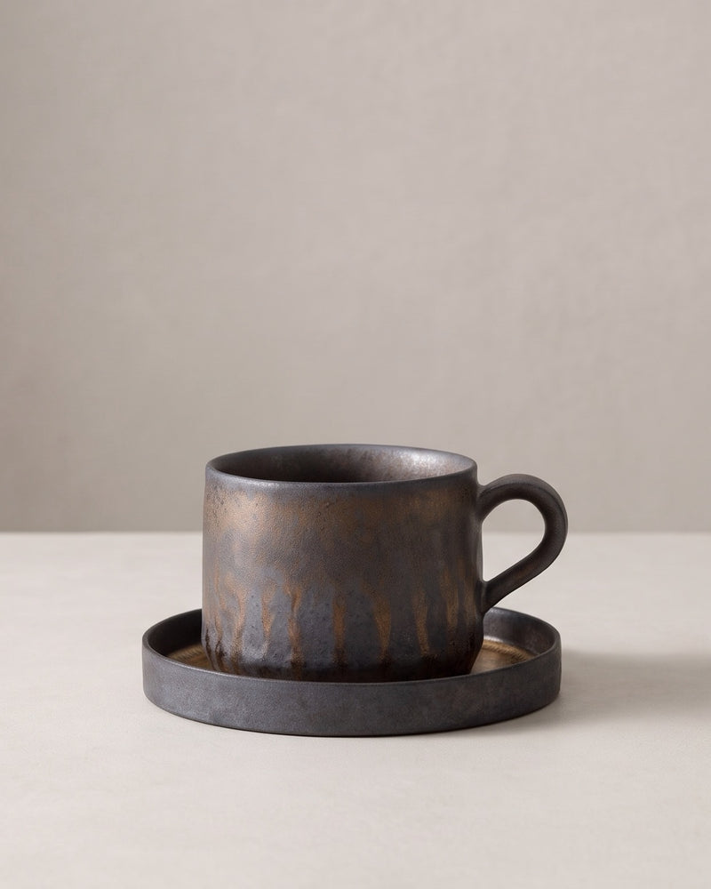 La tasse et sa soucoupe texturées