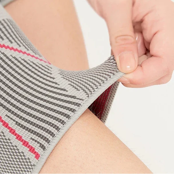 Knee Compression Sleeve with Non-Slip Support and Breathable Elastic Knit Design - Image 15