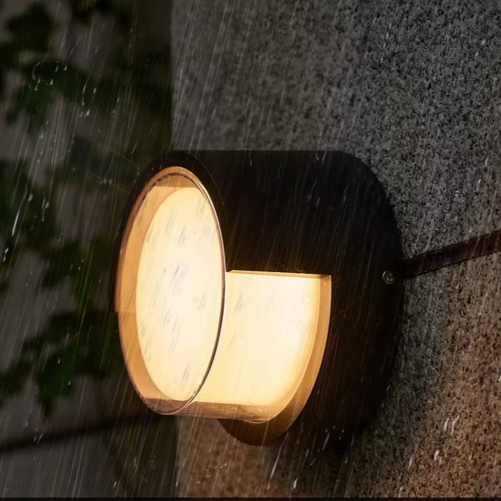 Motion Sensor Outdoor Wall Light with Weather-Resistant Design and Modern Geometric Style - Image 4