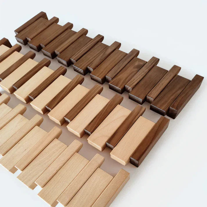 Appendiabiti da parete in stile pianoforte – Appendino decorativo con ganci in legno massello | Portaoggetti funzionale e decorazione artistica per la casa